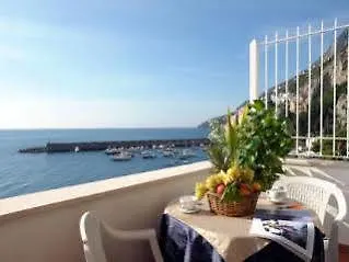 Con Vista ゲストハウス 2*